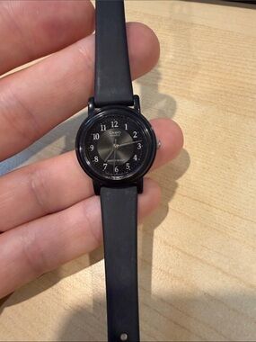 Casio LQ-139AMV-1B3 small